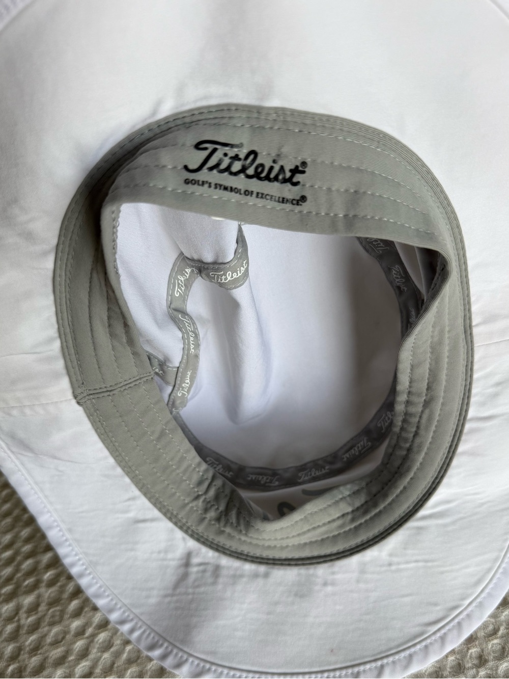 Titleist Kids White Bucket Hat with Green Script Logo - Picture 7 of 7